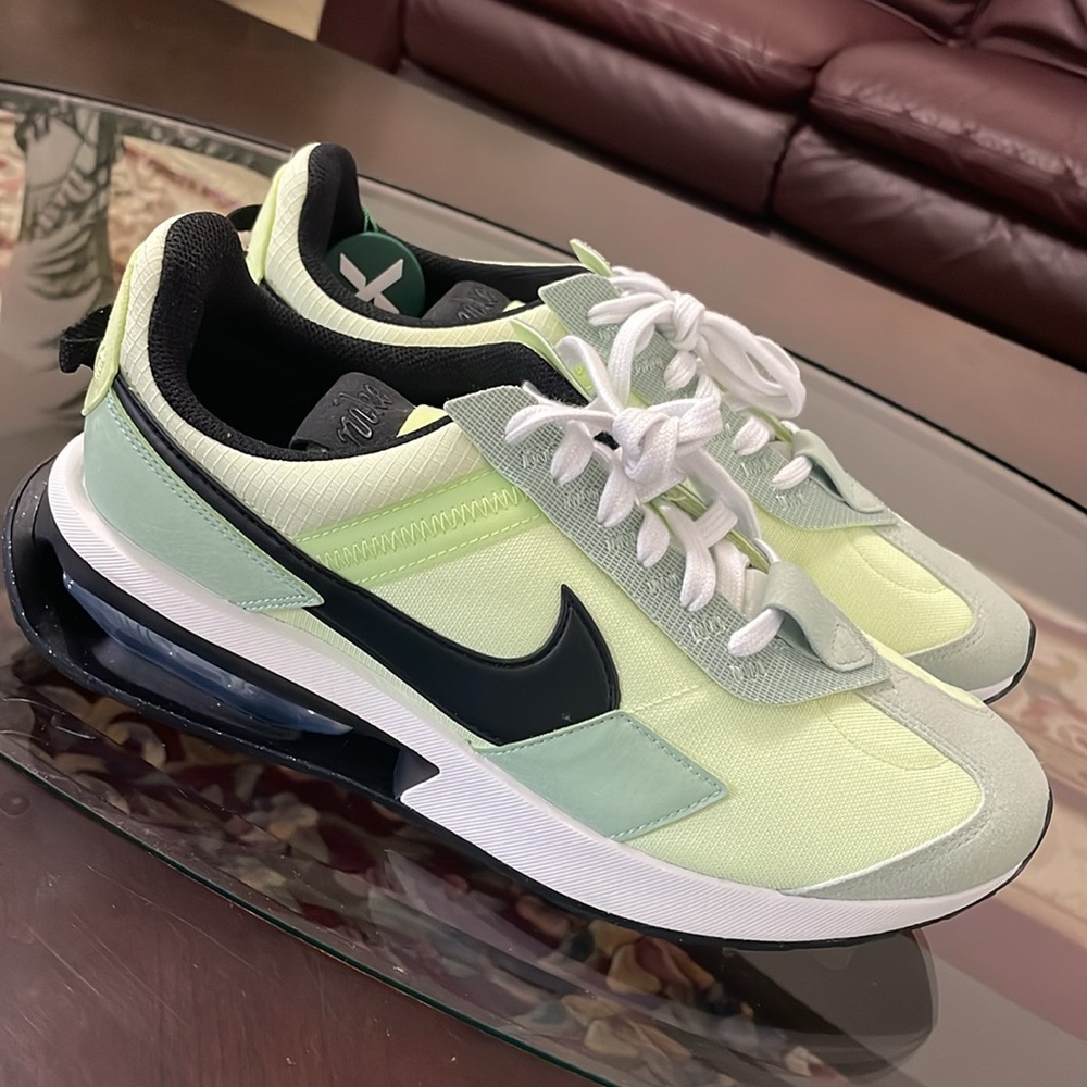Nike Air Max Pre-Day